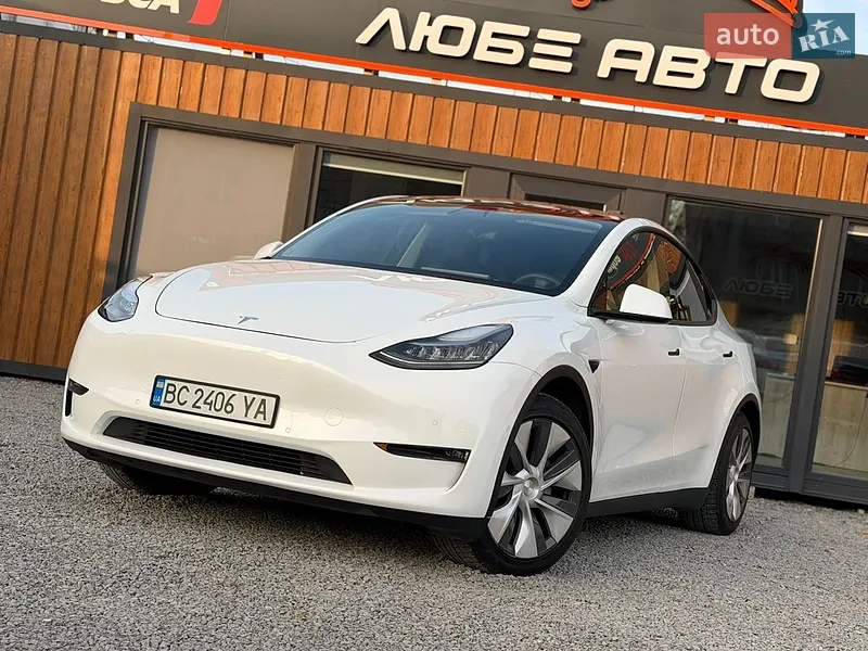 Tesla Model Y