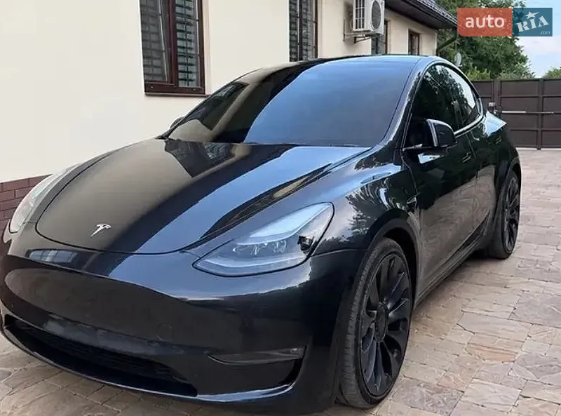 Tesla Model Y