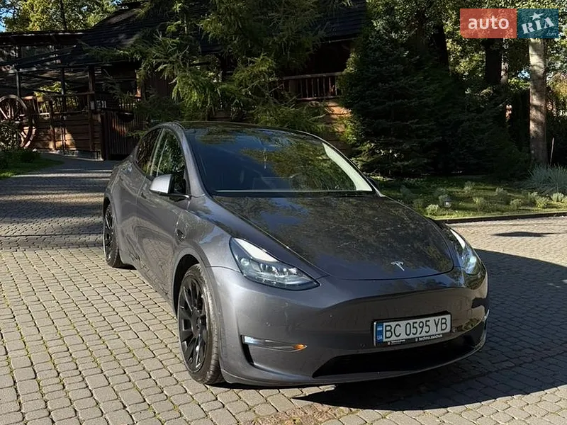 Tesla Model Y