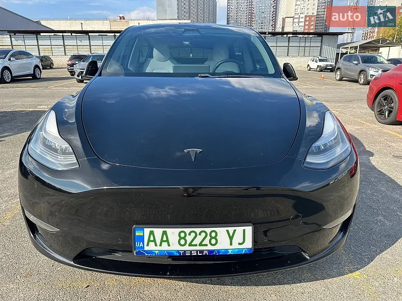 Tesla Model Y