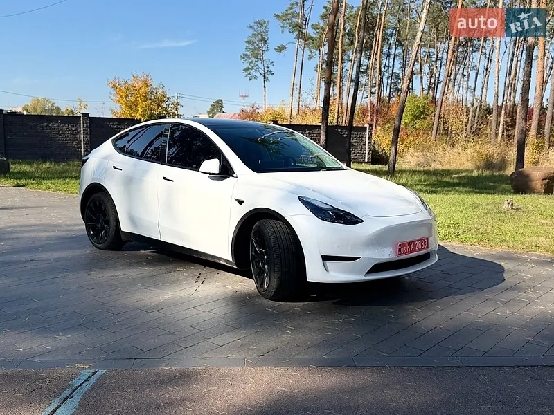 Tesla Model Y