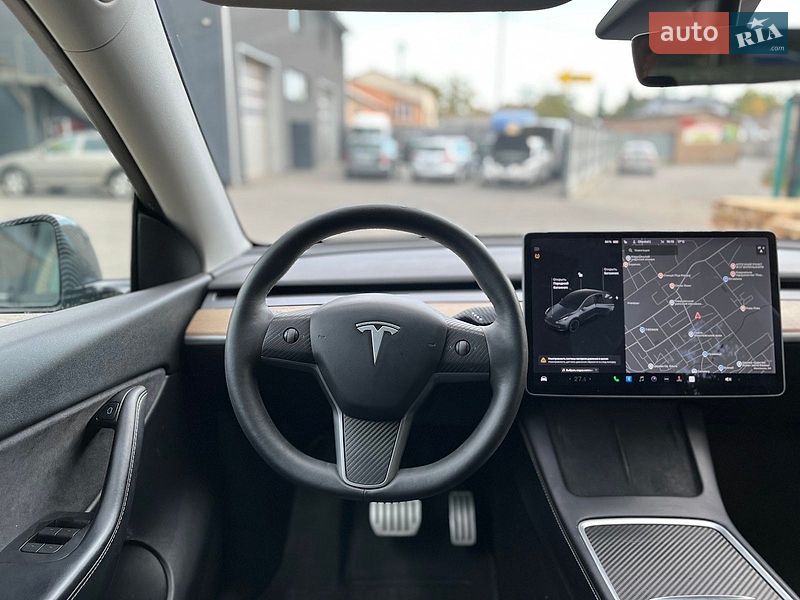 Позашляховик / Кросовер Tesla Model Y 2021 в Луцьку