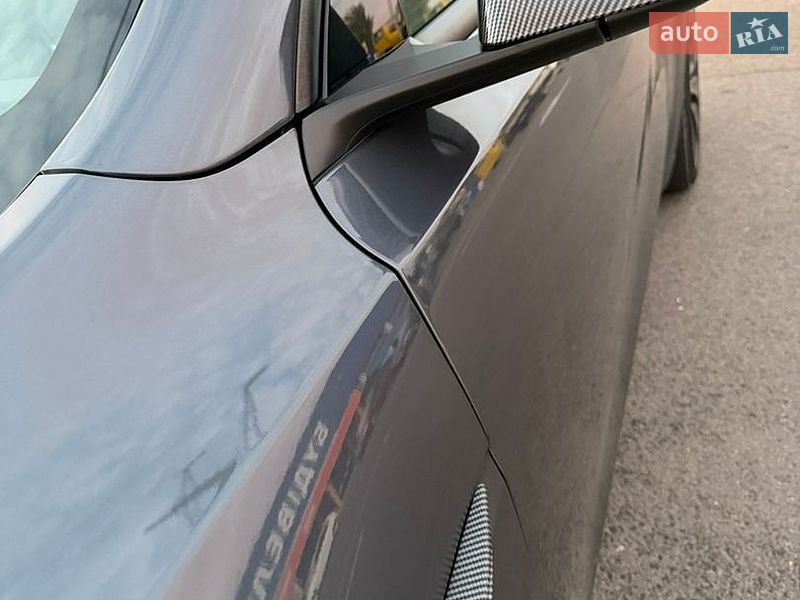 Позашляховик / Кросовер Tesla Model Y 2021 в Луцьку