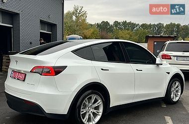 Внедорожник / Кроссовер Tesla Model Y 2021 в Киеве