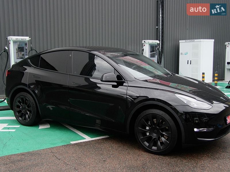 Tesla Model Y 2021
