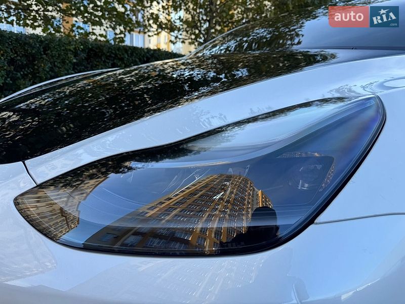 Позашляховик / Кросовер Tesla Model Y 2021 в Києві