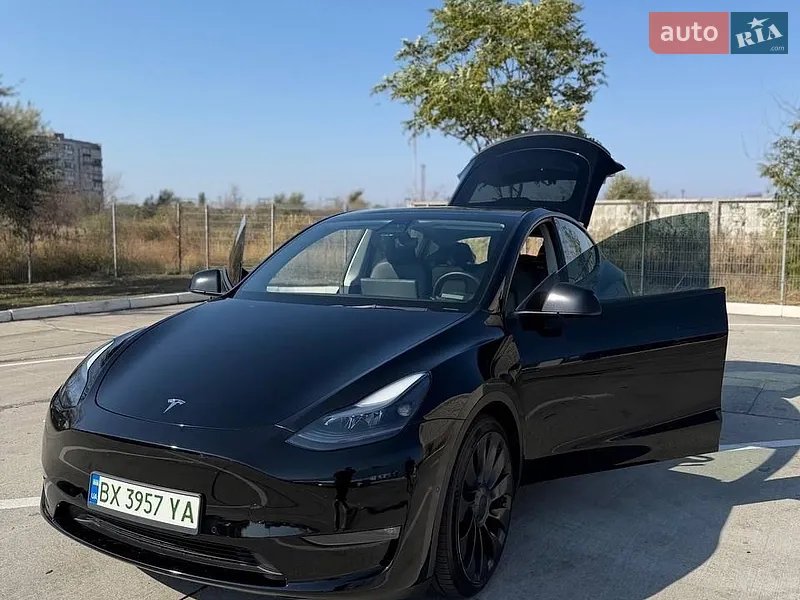 Tesla Model Y