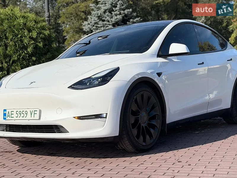 Tesla Model Y