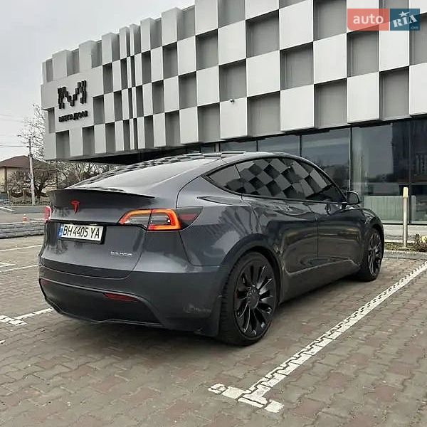 Позашляховик / Кросовер Tesla Model Y 2022 в Одесі фото 4 Позашляховик / Кросовер Tesla Model Y 2022 в Одесі