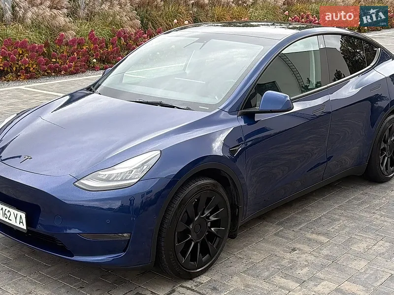 Tesla Model Y 2021