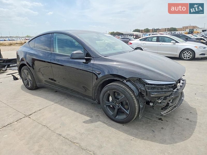Tesla Model Y 2025 Tesla Model Y 2025