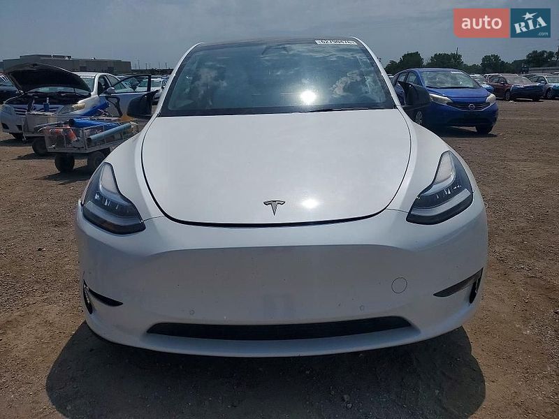 Tesla Model Y 2021 Tesla Model Y 2021