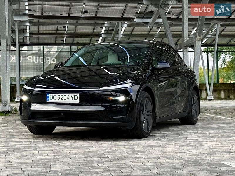 Позашляховик / Кросовер Tesla Model Y 2025 в Львові