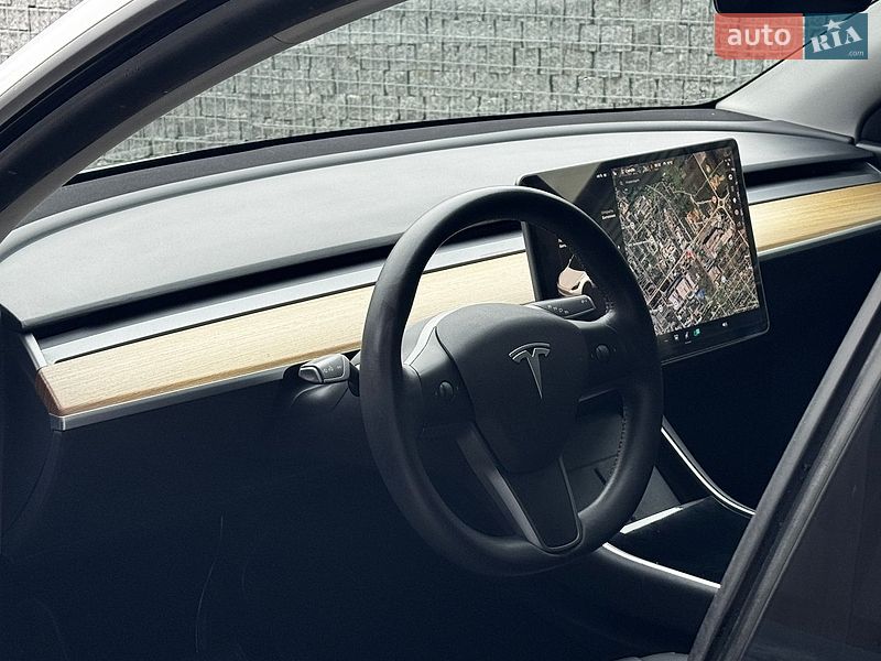 Внедорожник / Кроссовер Tesla Model Y 2020 в Луцке