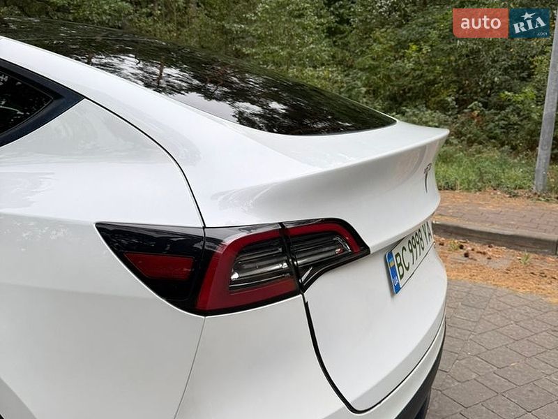 Позашляховик / Кросовер Tesla Model Y 2023 в Львові фото 14 Позашляховик / Кросовер Tesla Model Y 2023 в Львові