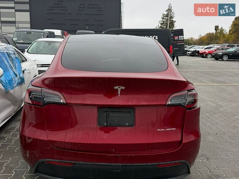 Внедорожник / Кроссовер Tesla Model Y 2025 в Львове