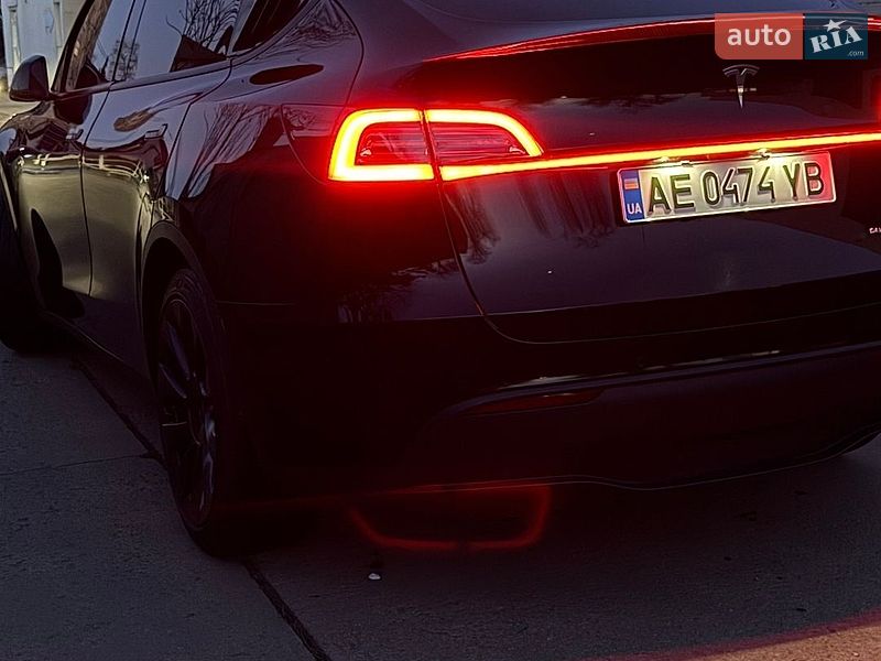 Позашляховик / Кросовер Tesla Model Y 2021 в Кривому Розі