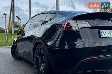 Внедорожник / Кроссовер Tesla Model Y 2022 в Киеве