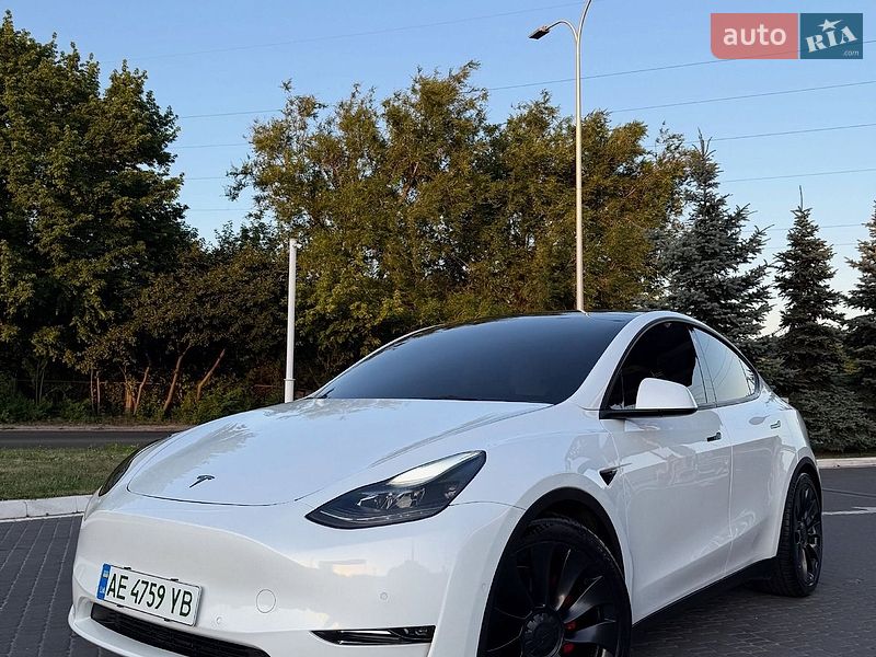 Внедорожник / Кроссовер Tesla Model Y 2022 в Львове