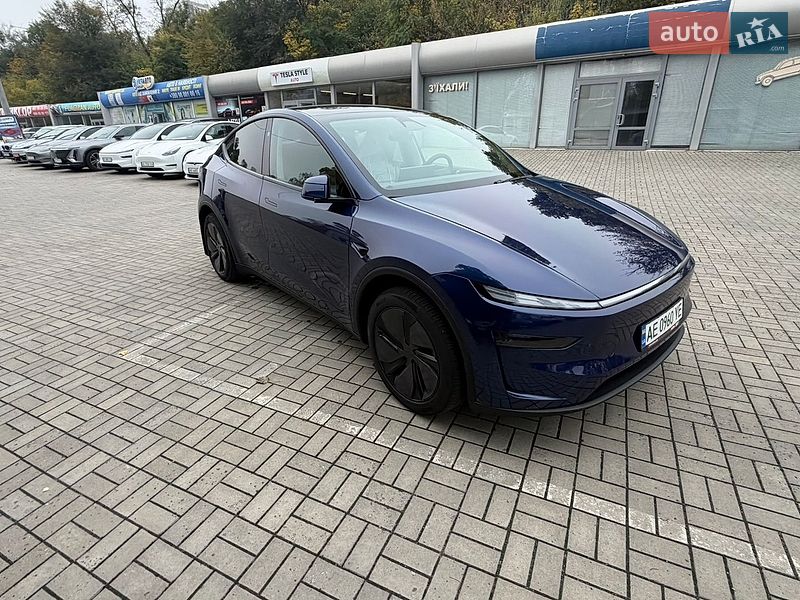 Внедорожник / Кроссовер Tesla Model Y 2025 в Днепре фото Внедорожник / Кроссовер Tesla Model Y 2025 в Днепре