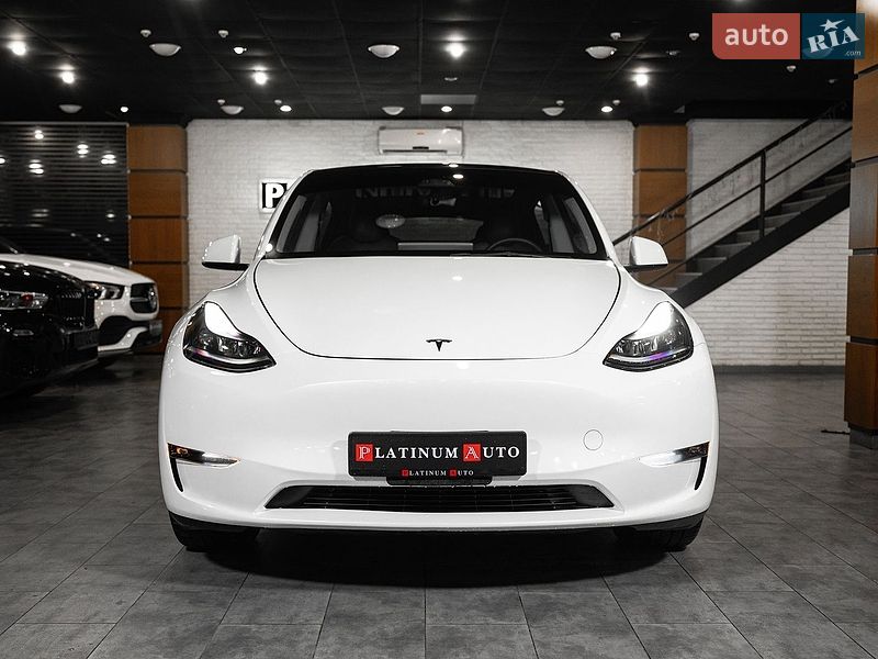 Внедорожник / Кроссовер Tesla Model Y 2023 в Одессе