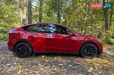 Позашляховик / Кросовер Tesla Model Y 2022 в Києві