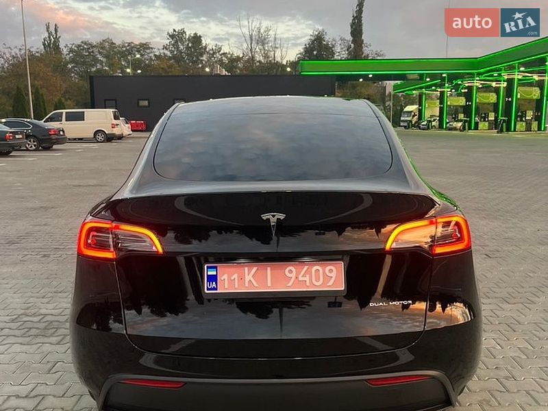 Внедорожник / Кроссовер Tesla Model Y 2023 в Кременчуге