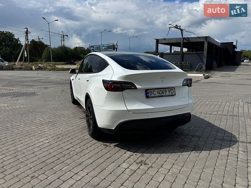 Позашляховик / Кросовер Tesla Model Y 2021 в Львові
