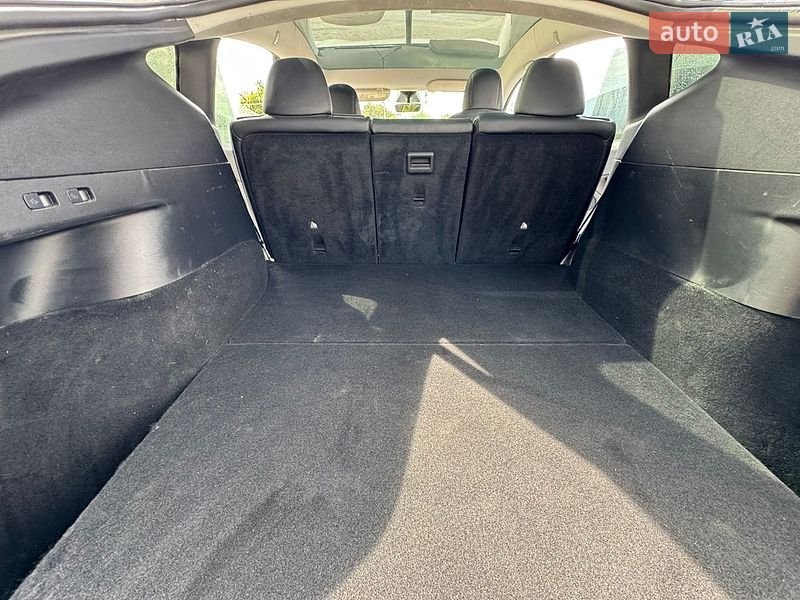 Позашляховик / Кросовер Tesla Model Y 2021 в Львові