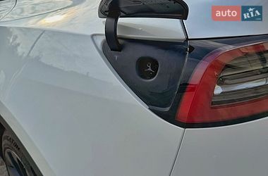 Внедорожник / Кроссовер Tesla Model Y 2022 в Кременчуге