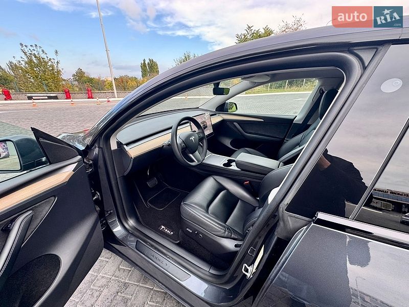 Внедорожник / Кроссовер Tesla Model Y 2023 в Одессе