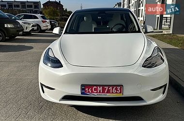 Внедорожник / Кроссовер Tesla Model Y 2023 в Львове