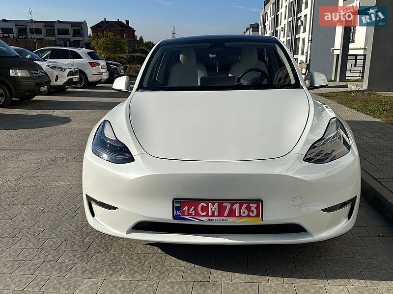 Внедорожник / Кроссовер Tesla Model Y 2023 в Львове