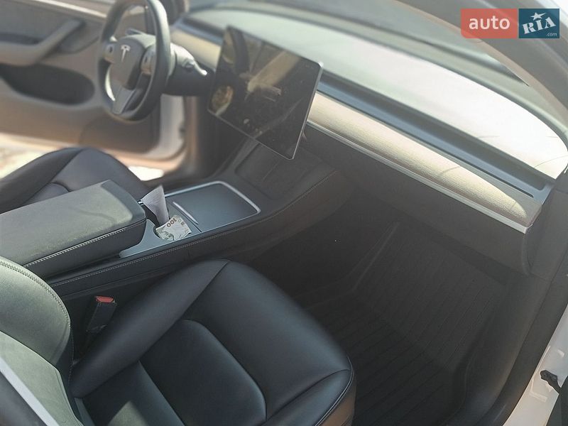 Внедорожник / Кроссовер Tesla Model Y 2022 в Сквире