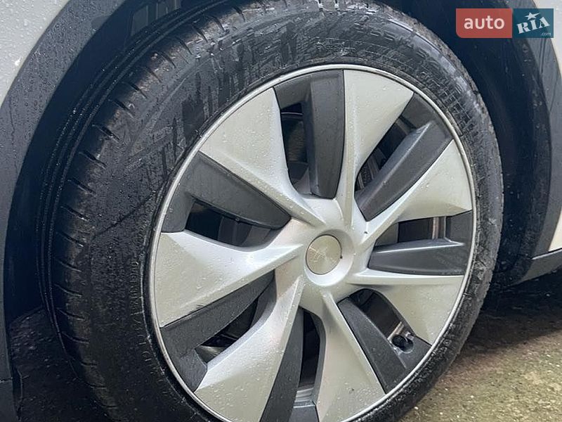 Внедорожник / Кроссовер Tesla Model Y 2023 в Измаиле