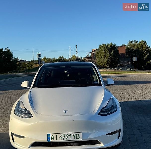Внедорожник / Кроссовер Tesla Model Y 2023 в Вышгороде