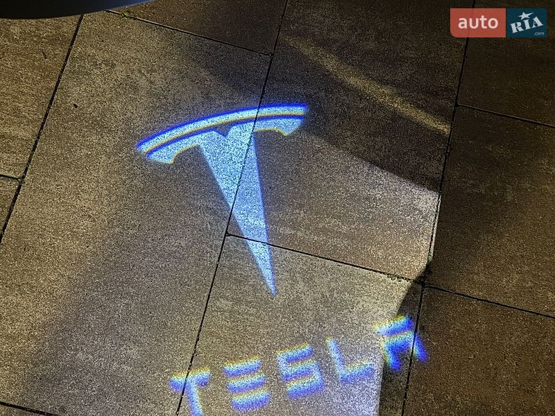 Позашляховик / Кросовер Tesla Model Y 2022 в Броварах