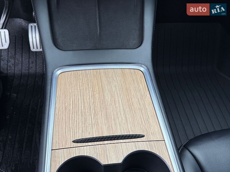 Позашляховик / Кросовер Tesla Model Y 2022 в Броварах