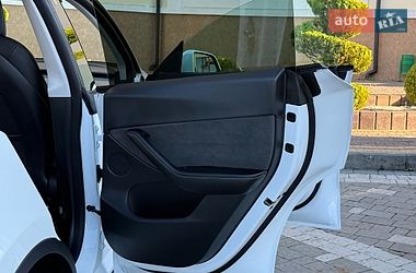 Внедорожник / Кроссовер Tesla Model Y 2021 в Дрогобыче