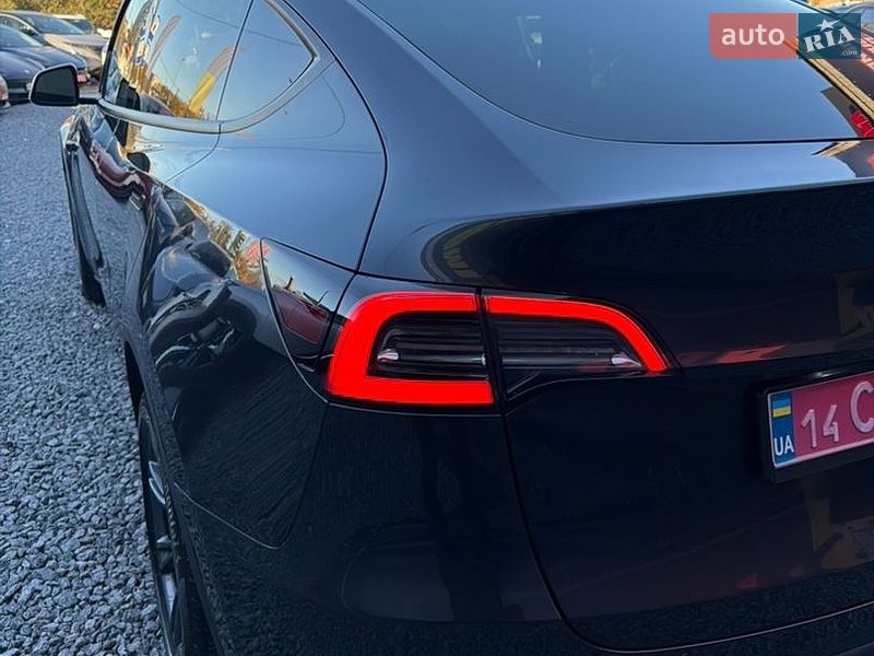 Позашляховик / Кросовер Tesla Model Y 2024 в Стрию