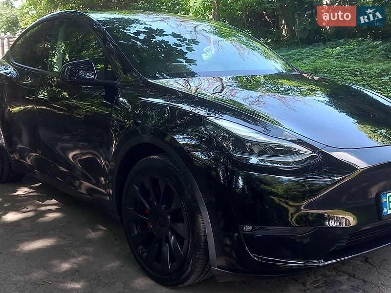 Позашляховик / Кросовер Tesla Model Y 2023 в Острозі фото 2 Позашляховик / Кросовер Tesla Model Y 2023 в Острозі