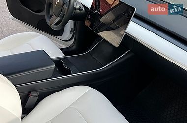 Внедорожник / Кроссовер Tesla Model Y 2020 в Тернополе