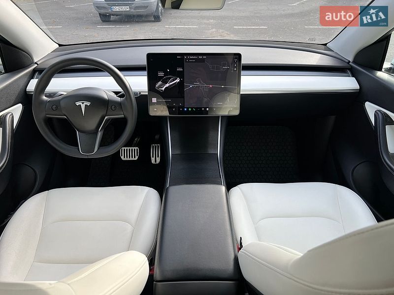 Внедорожник / Кроссовер Tesla Model Y 2020 в Тернополе