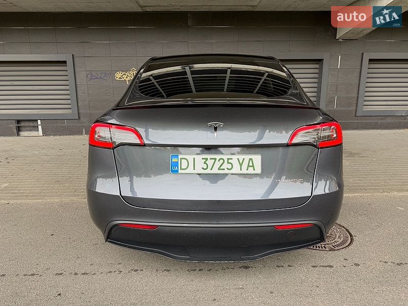 Внедорожник / Кроссовер Tesla Model Y 2023 в Киеве