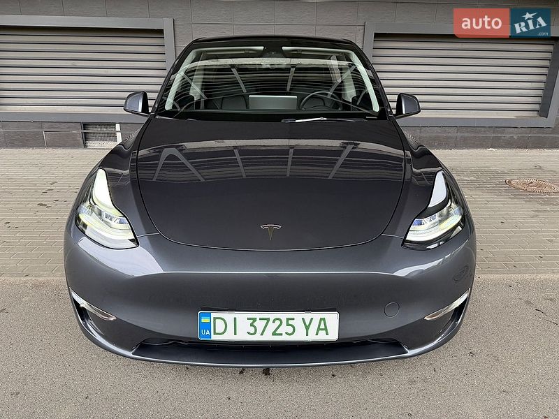 Внедорожник / Кроссовер Tesla Model Y 2023 в Киеве