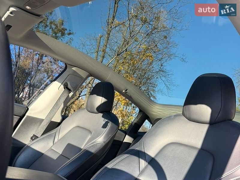 Внедорожник / Кроссовер Tesla Model Y 2021 в Харькове