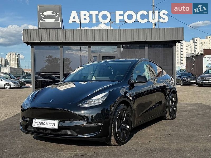 Внедорожник / Кроссовер Tesla Model Y 2021 в Киеве