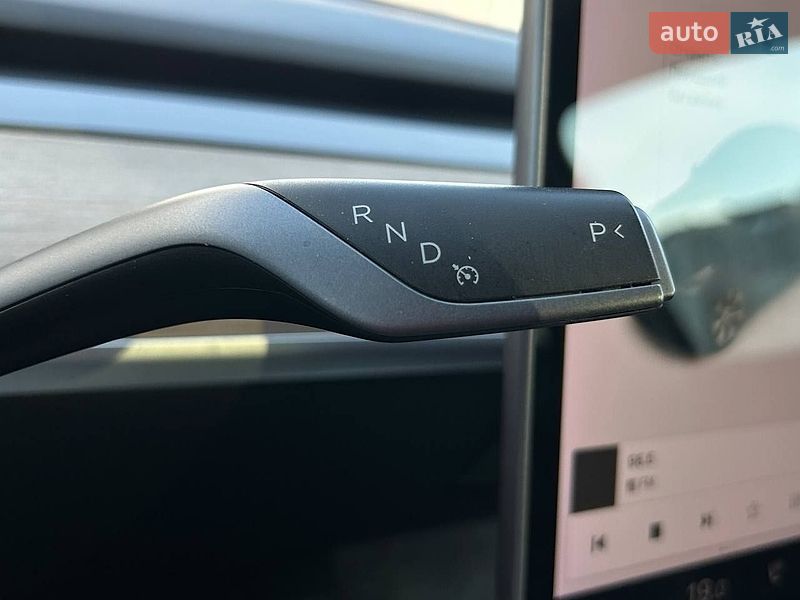 Внедорожник / Кроссовер Tesla Model Y 2021 в Киеве