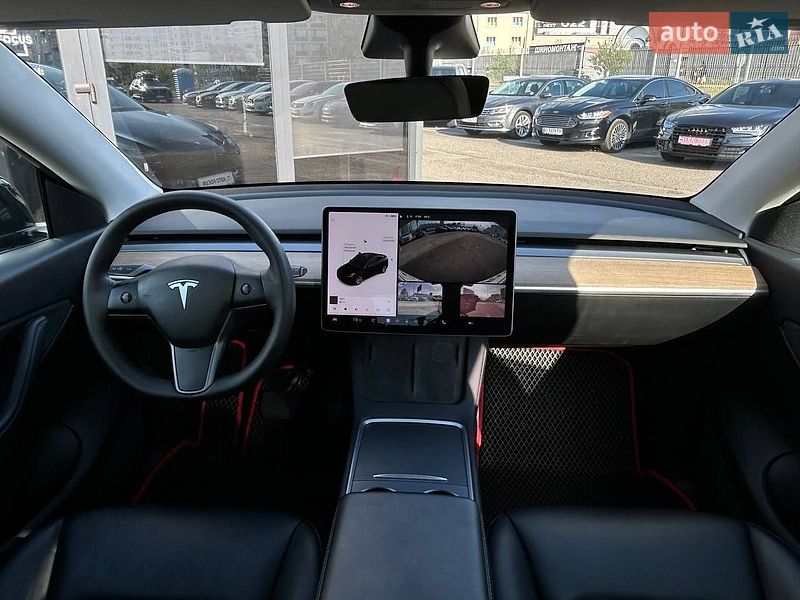 Внедорожник / Кроссовер Tesla Model Y 2021 в Киеве