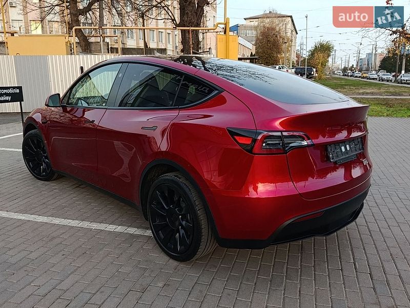 Внедорожник / Кроссовер Tesla Model Y 2024 в Харькове